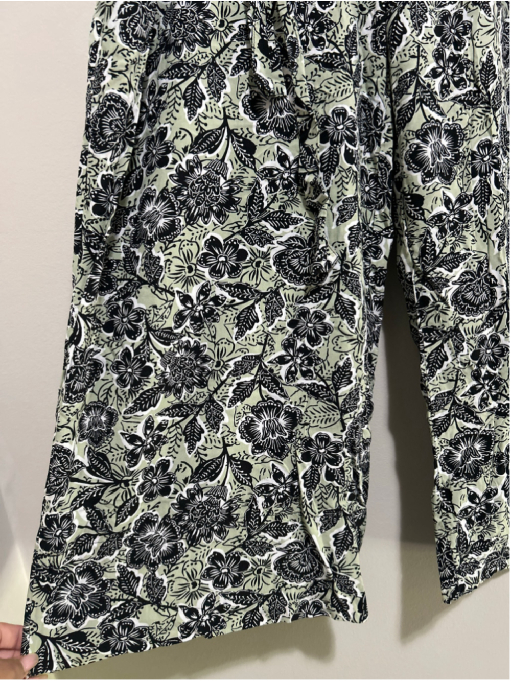 Wide Leg Pants Green Black Floral Print - Picture 3 of 11